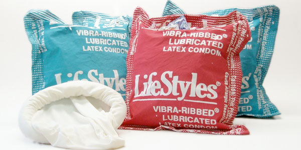Lifestyles condom pillow img @ manolith