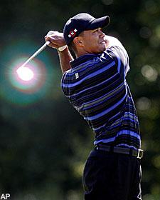 Tiger Woods Award img @ AP