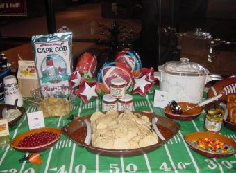 How to Have an Awesome Super Bowl Party
