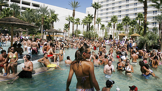 vegas_pool_party
