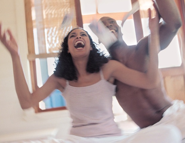 Breaking: Japan Will Pay You to Date. Flight: Booked.