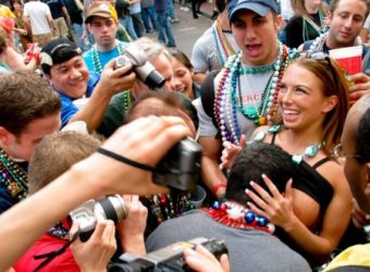 How To: Get Laid on Mardi Gras