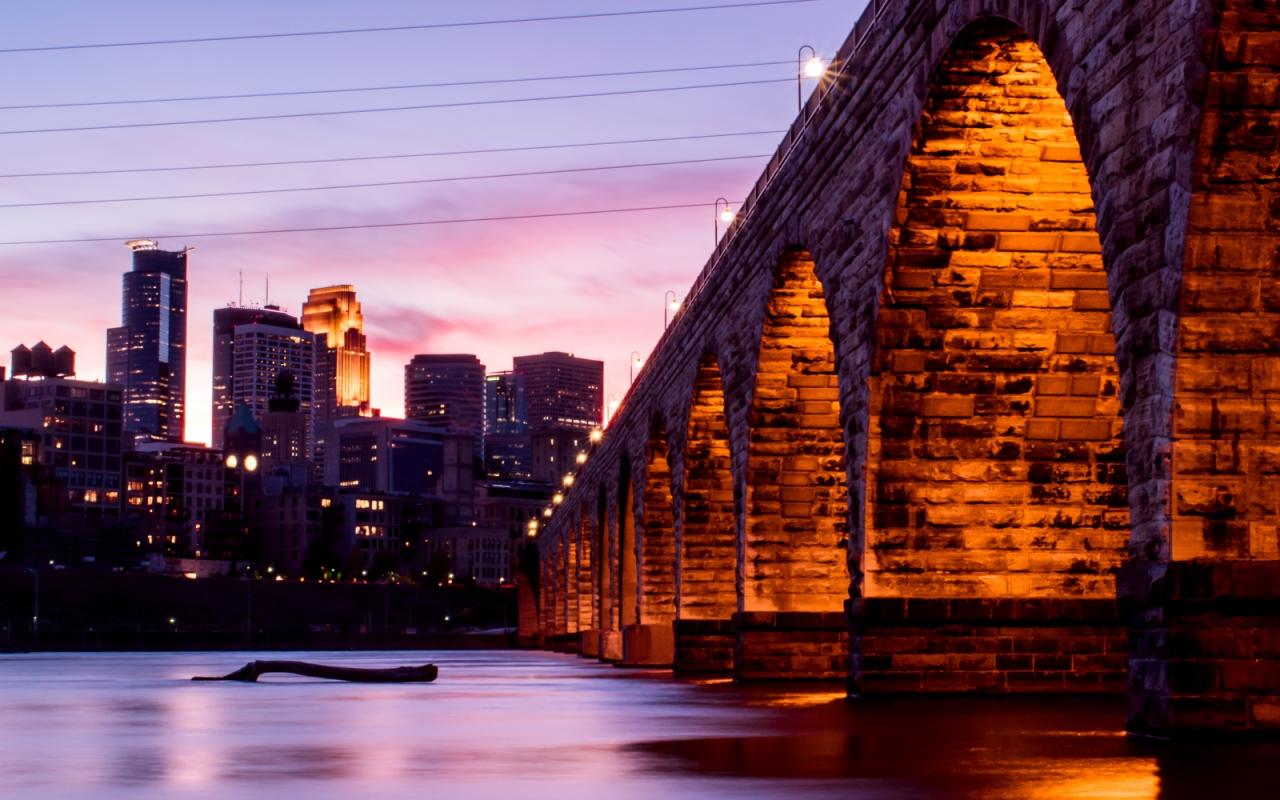 Walk the Stone Arch Bridge and Grab Ice Cream at Sebastian Joe’s