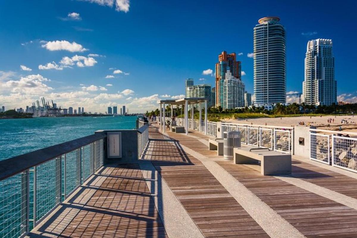 Sunset Skate or Stroll on South Pointe Pier